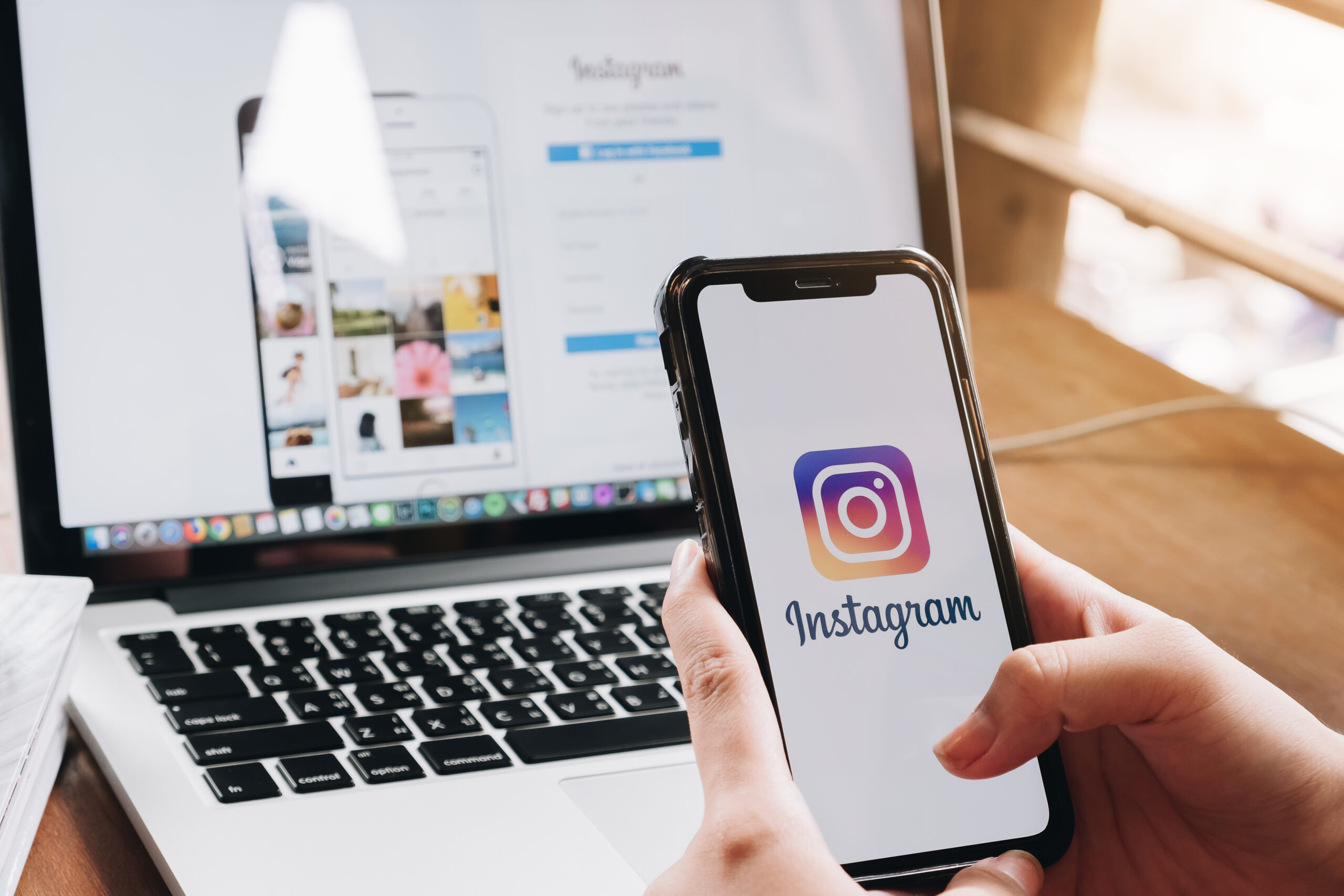 How to Create an Engaging Carousel Post on Instagram